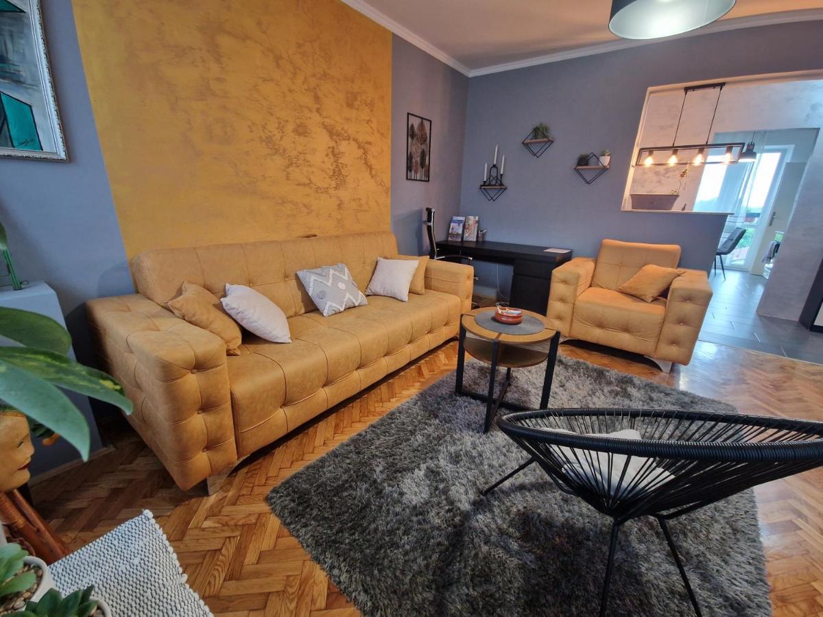 Aparmani Djuric Apartment Subotica Ngoại thất bức ảnh