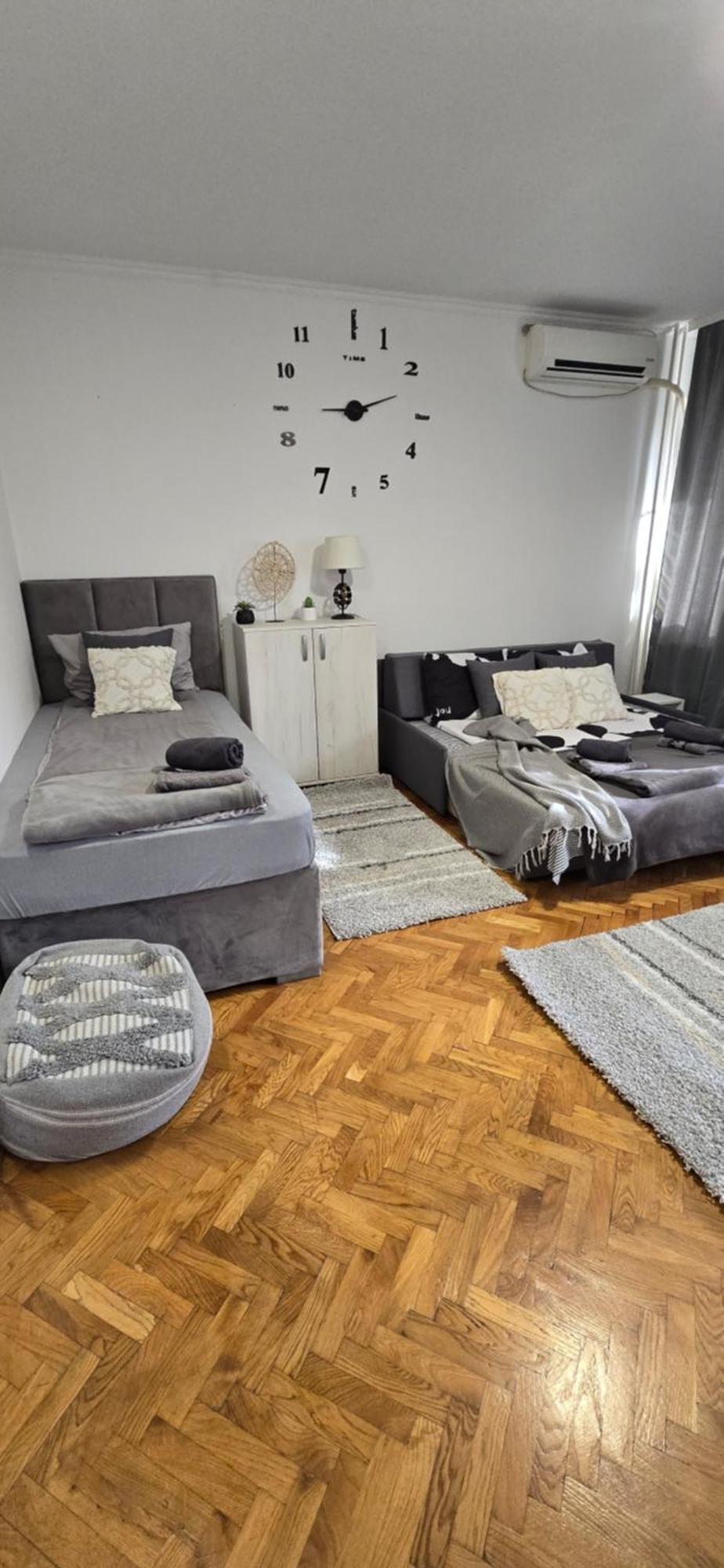 Aparmani Djuric Apartment Subotica Ngoại thất bức ảnh